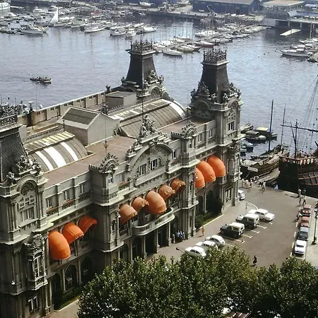 Quarto em Acomodações Particulares Port Vell! Centro!